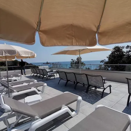 2 Mobile Homes Incroyable Vue Mer, Agay Camping